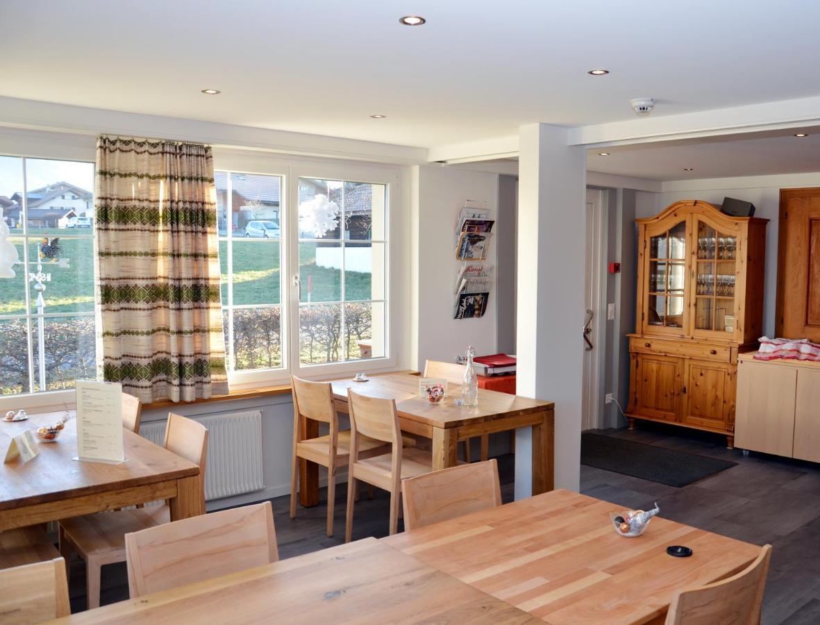 Hotel Restaurant Sunnmatt Aeschi Bei Spiez Eksteriør billede
