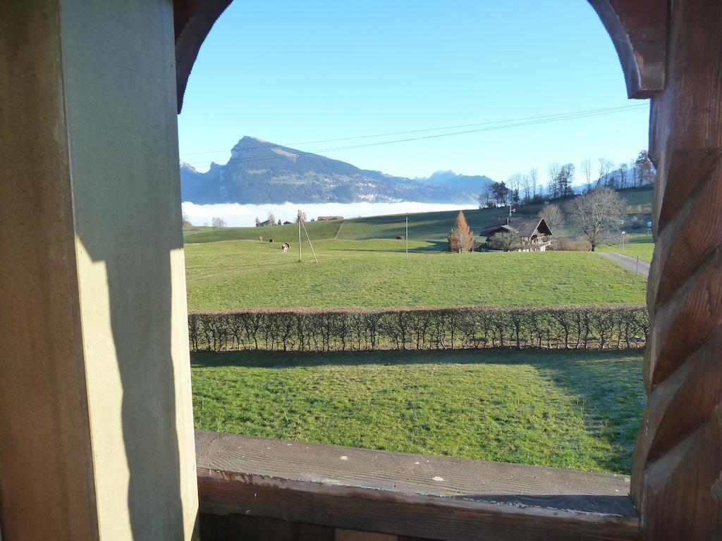 Hotel Restaurant Sunnmatt Aeschi Bei Spiez Eksteriør billede