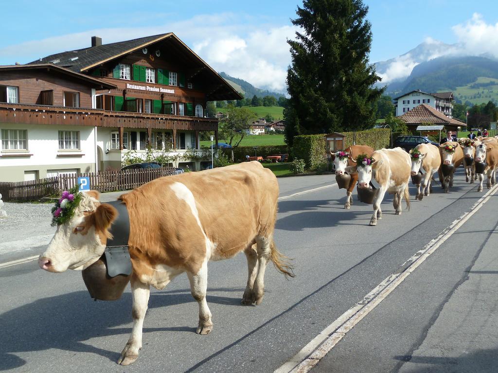 Hotel Restaurant Sunnmatt Aeschi Bei Spiez Eksteriør billede