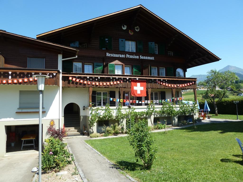 Hotel Restaurant Sunnmatt Aeschi Bei Spiez Eksteriør billede