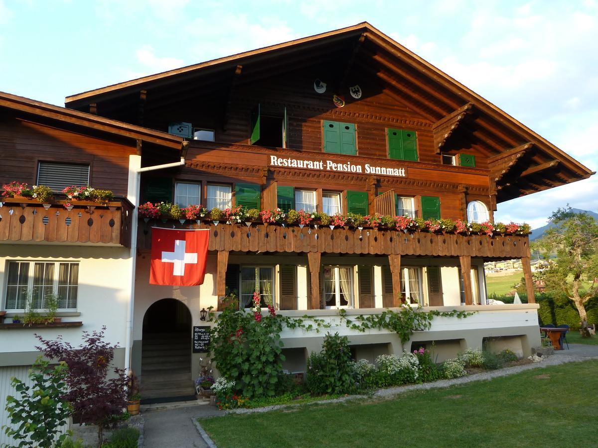 Hotel Restaurant Sunnmatt Aeschi Bei Spiez Eksteriør billede
